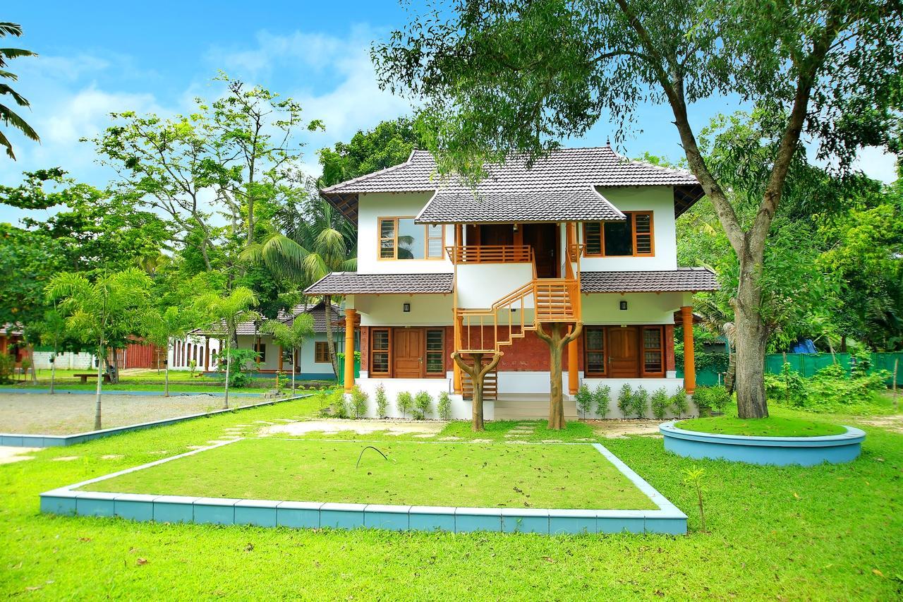 Отель Casa Marari Марарикулам Экстерьер фото